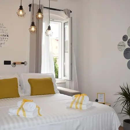 Feel Good In Old Town Апартаменты Сплит