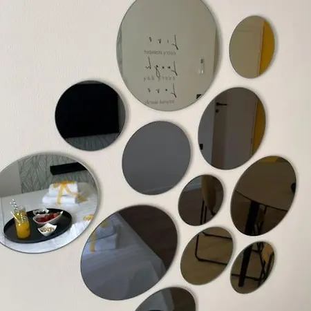 Feel Good In Old Town *