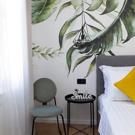 Feel Good In Old Town Apartman *
