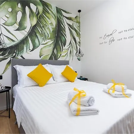 Feel Good In Old Town