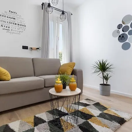 Feel Good In Old Town Split