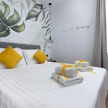 Feel Good In Old Town * Split