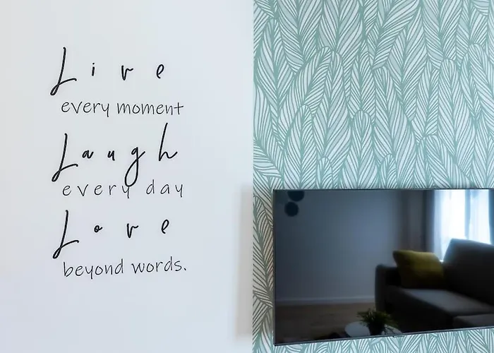 Feel Good In Old Town *