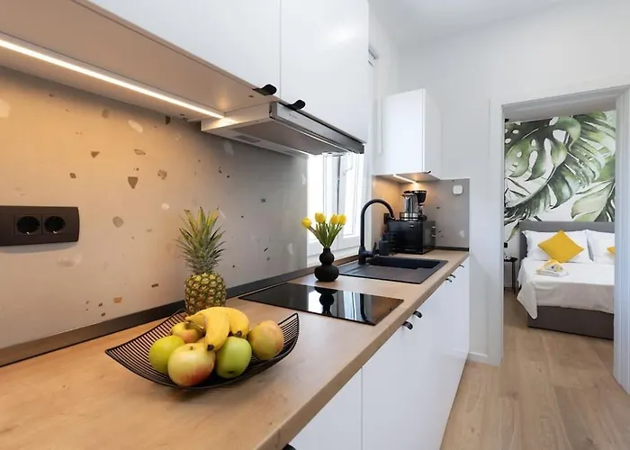 Feel Good In Old Town *