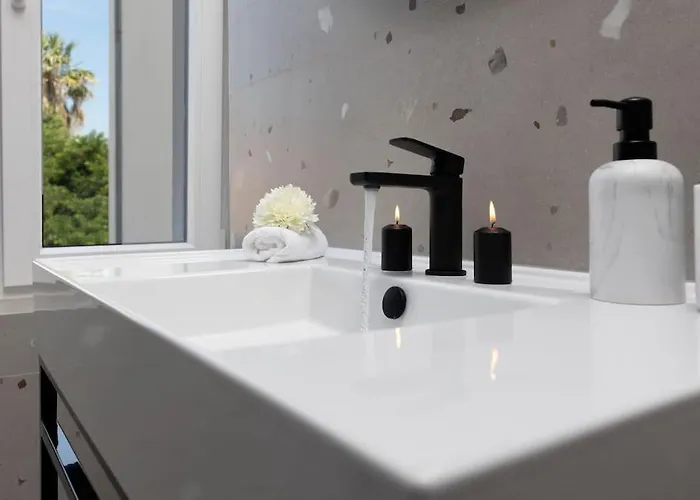 Feel Good In Old Town *