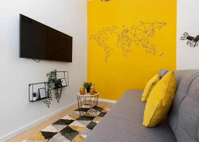 Feel Good In Old Town Apartment