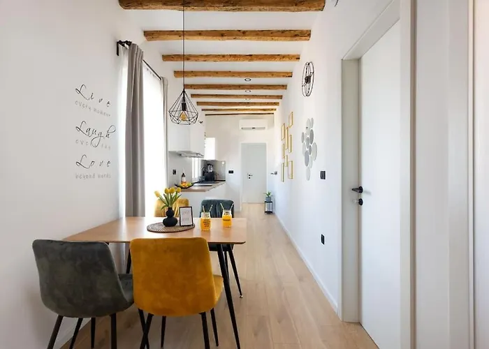 Feel Good In Old Town Split