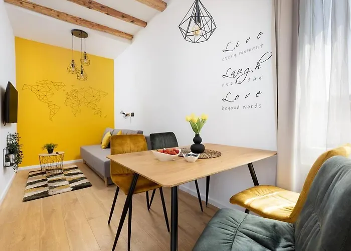 Feel Good In Old Town * Split